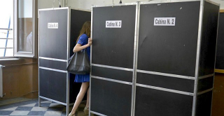 San Benedetto – Scritta pro candidato sindaco, rimossa cabina elettorale